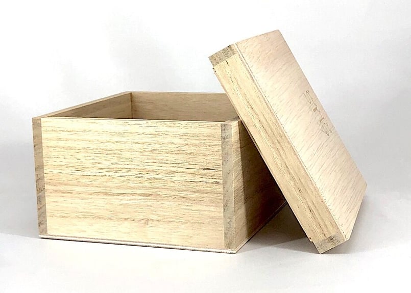 京焼・清水焼黒田雲楽作虎香合無傷箱合保証。