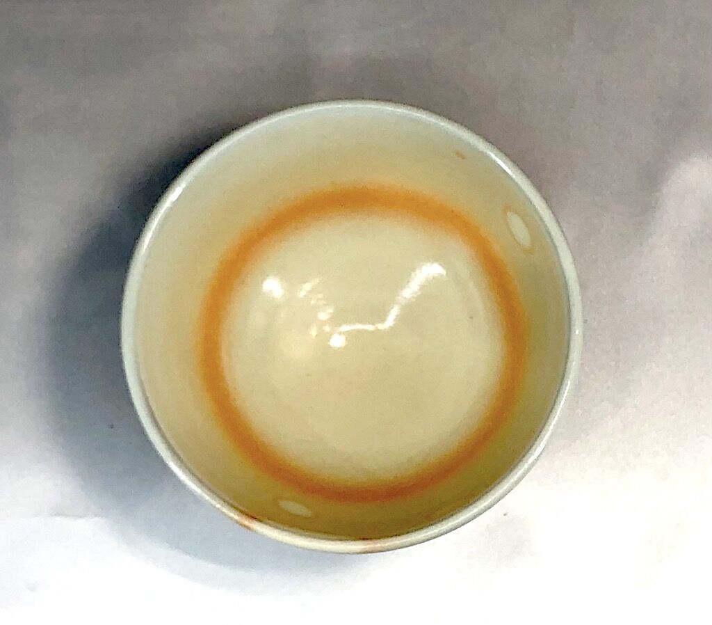 楽焼　西出窯　徳力富吉郎 作　瓢箪画　赤楽　茶碗　無傷　在銘　合箱。 楽焼 西出窯 徳力富吉郎 作 瓢箪画 赤楽 茶碗 無傷 在銘 誂箱