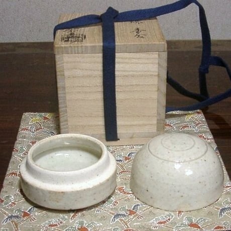 美濃焼　加藤光右衛門作　宝珠　香合　無傷　共箱　保証。