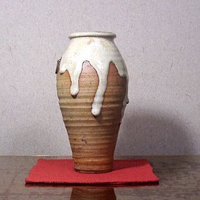 月谷焼 月谷初子 作 白釉 掛花入 箱合 保証。 | STORESショップARIKA