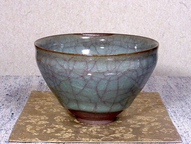 岐阜 花ノ木窯 小山岑一 作 青瓷 茶碗 無傷 箱合 保証。 | STORES