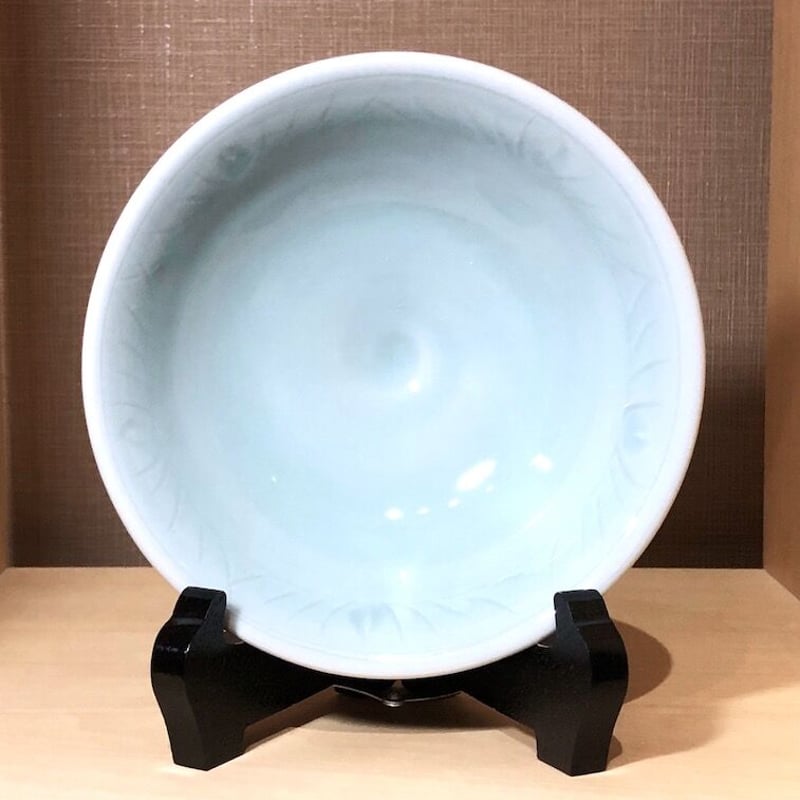 【御茶道具】　青磁輪華　夏の茶碗　　市川廣三　お薄　青白磁　中国南宋 御茶道具】 青磁輪華 夏の茶碗 市川廣三 お薄 青白磁 中国南宋