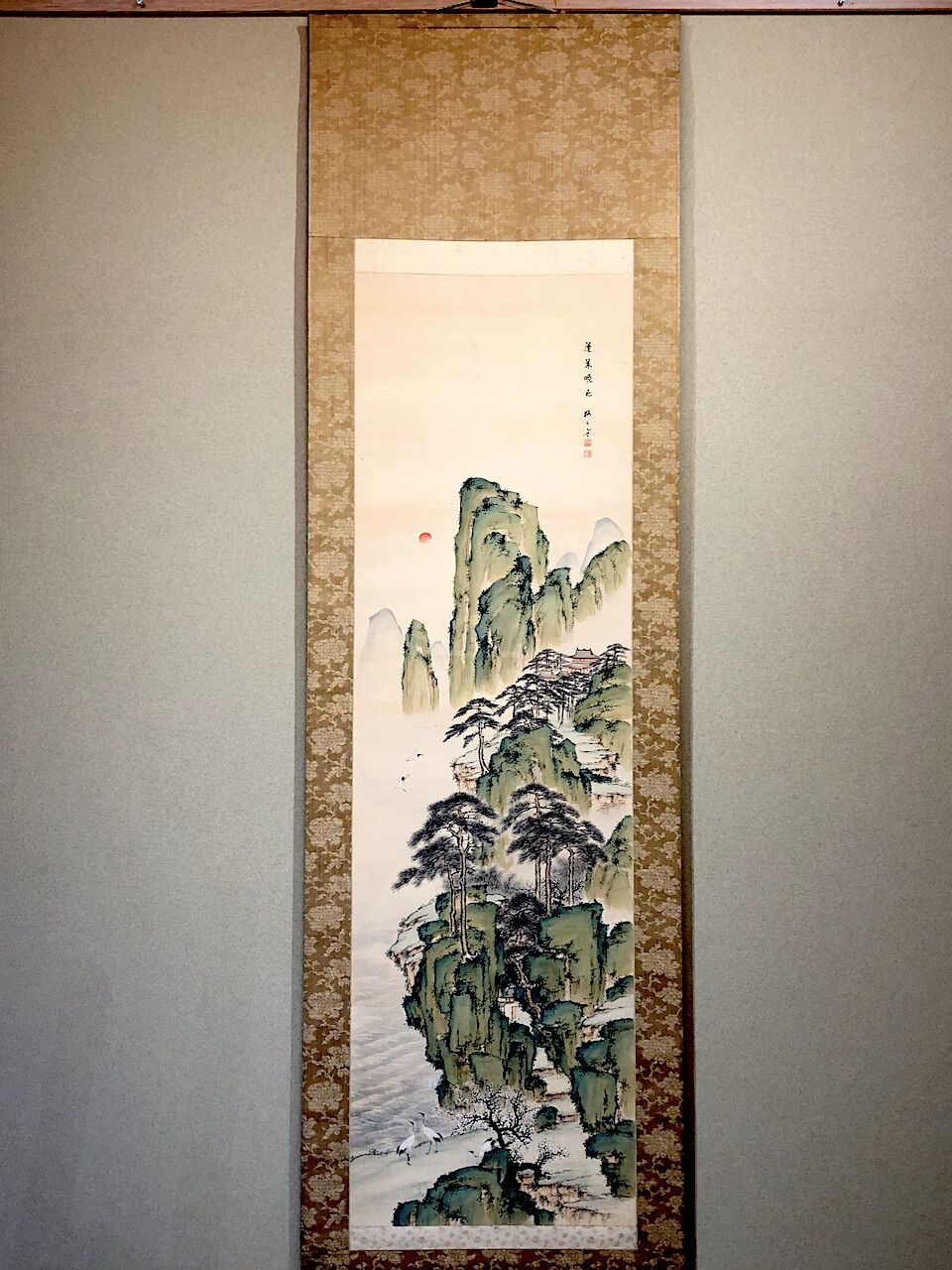 掛軸 南宋画 毛利梅友 筆 「蓬莱曉雲の図」絹本 共箱 優品。 | STORES