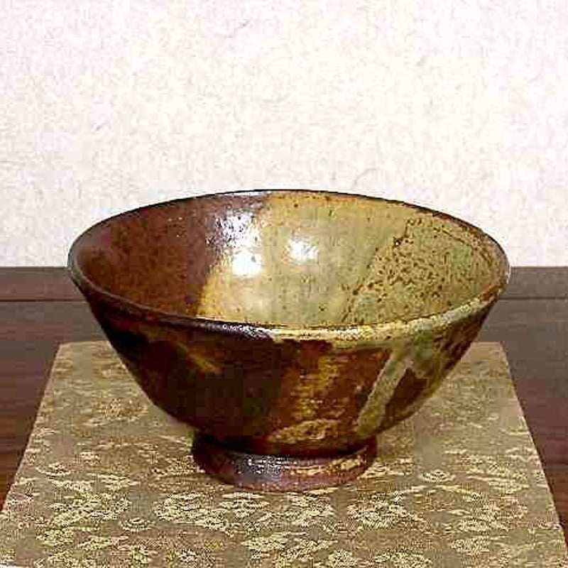 ★中古品★茶道具　尾形乾女造　茶碗 鎌倉 尾形奈美（乾女）作 伊羅保 茶碗 無傷 箱合 保証。 | STORES