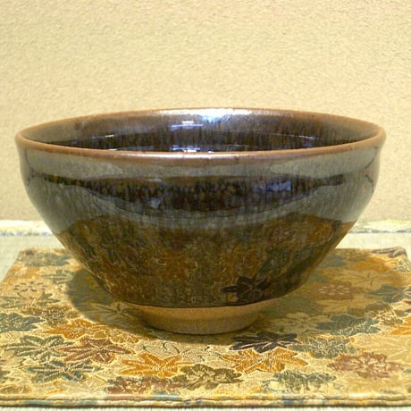 京焼・清水焼　牧勇吉作　油滴　茶碗　共箱　無傷　古物。
