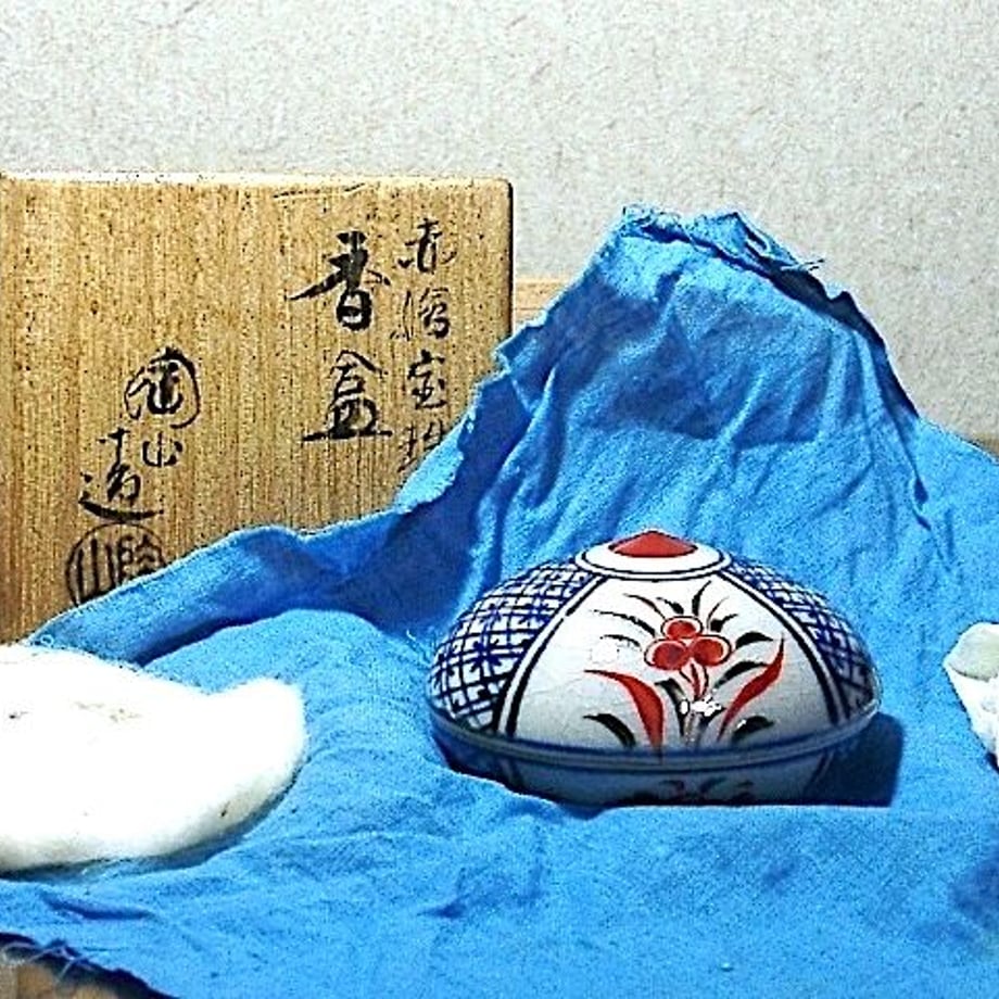 61651408edf49f24432bf8fc
