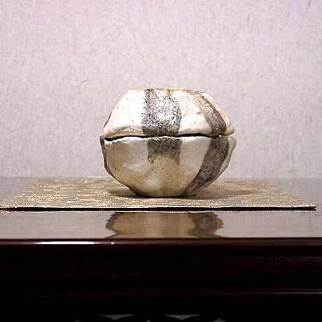 八事窯後藤幸三 作香合No2 無傷箱合保証。