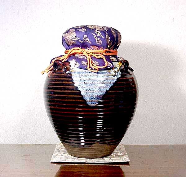 B0105)赤膚焼 大塩昭山作 飾壷 飾紐 網紐中古 美品 original