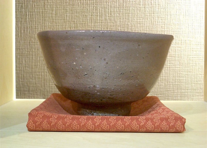 美品　陶芸　絵唐津　田中佐次郎　盛り皿　落ち着いた色合いが素敵な　唐津焼　作家 美品 陶芸 絵唐津 田中佐次郎 盛り皿 落ち着いた色合いが素敵な