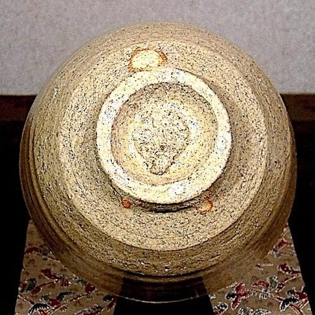 九谷焼　　上出喜山（四代）作　茶碗　無傷　共箱　保証。