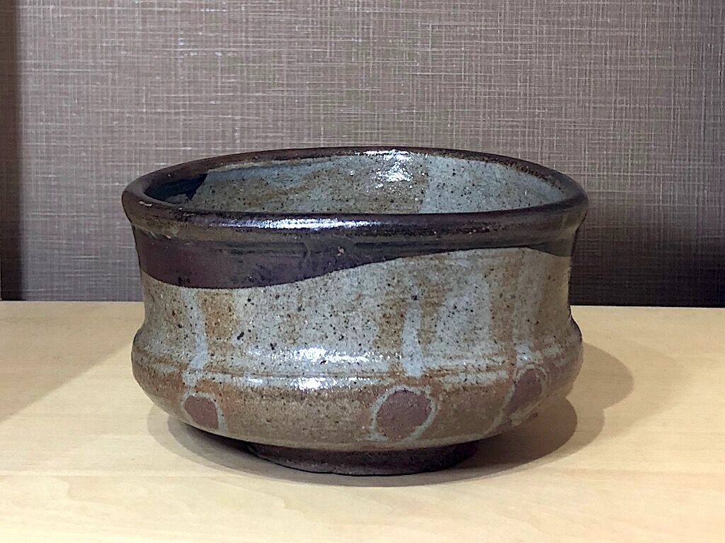 唐津焼 田中佐次郎作 沓茶碗 在銘 無傷保証 箱無 古物 唐津焼 田中佐次郎作 沓茶碗 在銘 無傷保証 箱無 古物