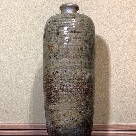 不明　作者時代不明　花瓶・壺　窯元？　傷無　箱無　保証　古物。