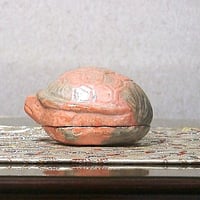 美濃焼　加藤唐三郎定吉 作　永田宗伴 花押　松葉香合　無傷　箱合　保証。 美濃焼 加藤唐三郎定吉 作 永田宗伴 花押 松葉香合 無傷 箱合。