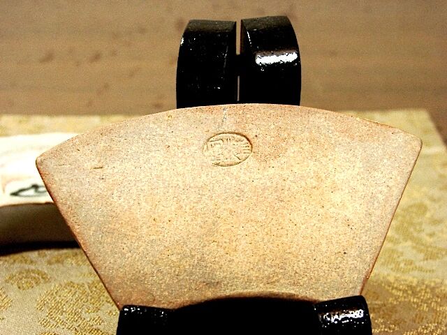 美濃焼 加藤唐三郎定吉 作 永田宗伴 花押 松葉香合 無傷 箱合