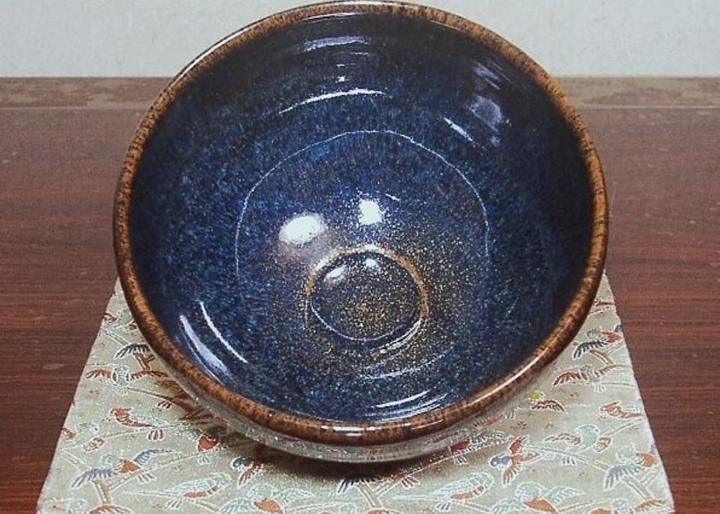 京焼・清水焼　西川實　作　兎糸毛　茶碗　共箱　古物。 京焼・清水焼西川實作兎糸毛茶碗共箱古物。
