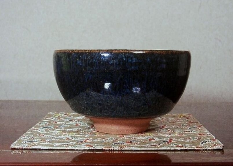 京焼・清水焼　西川實　作　兎糸毛　茶碗　共箱　古物。 京焼・清水焼西川實作兎糸毛茶碗共箱古物。