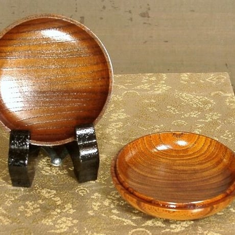 漆工　作者不明　独楽塗他2点　香合　傷無　合箱。