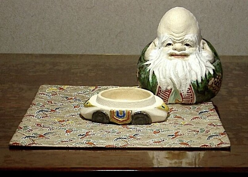 京焼・清水焼　宮永東山作　蓮片　香合　無傷　共箱　保証。 京焼・清水焼宮永東山作蓮片香合無傷共箱保証。