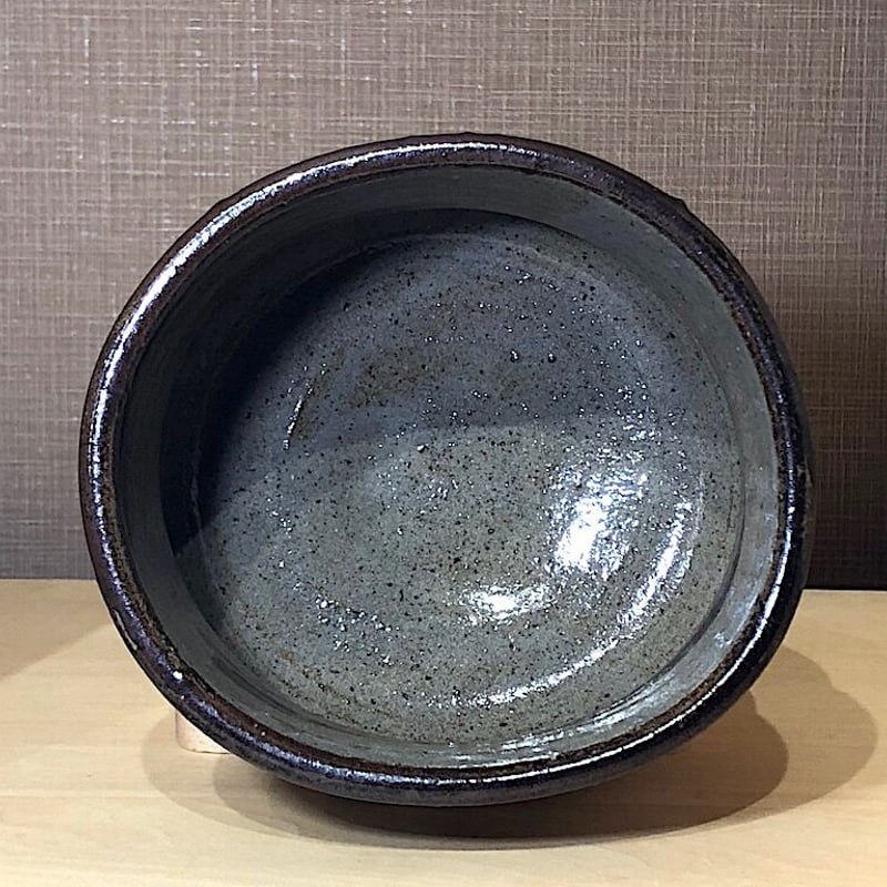 唐津焼 田中佐次郎作 沓茶碗 在銘 無傷保証 箱無 古物 唐津焼 田中佐次郎作 沓茶碗 在銘 無傷保証 箱無 古物