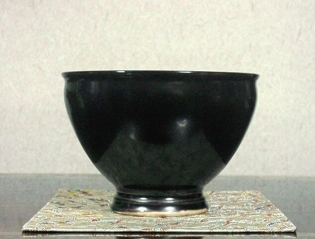 京焼・清水焼平安菰軒 作茶碗絵付 平井楳仙画無傷共箱保証。