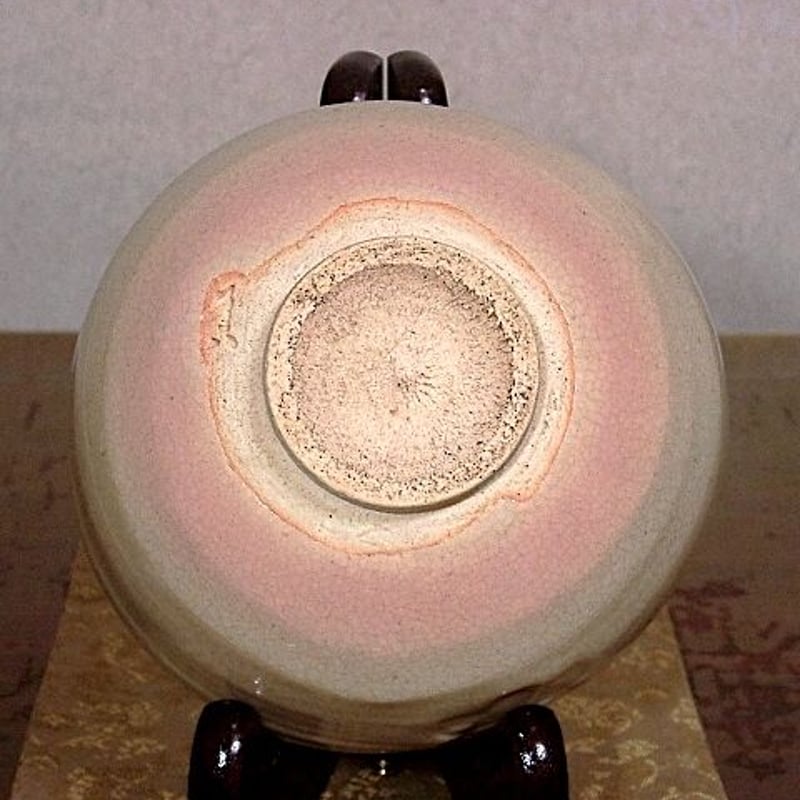 京焼・清水焼 高橋道八(六世)作 桃山御本 五三桐紋 茶碗 無傷 箱 京焼・清水焼 高橋道八(六世)作 桃山御本 五三桐紋 茶碗 無傷 箱