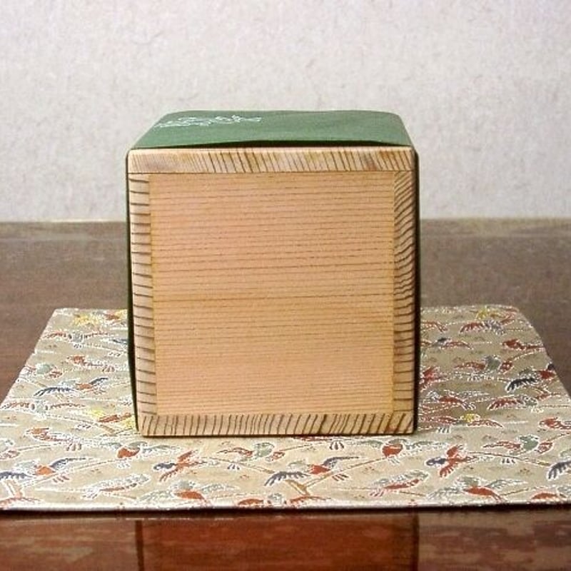 京焼・清水焼　宮川香斎（四代）作　豊公馬印　蓋置　無傷　共箱　保証。 京焼・清水焼 宮川香斎（四代）作 豊公馬印 蓋置 無傷 共箱 保証