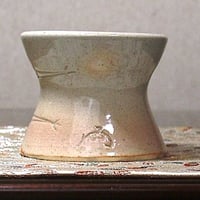 楽焼 楽吉左衛門（十代旦入）作 白楽 蓋置 無傷 箱合 保証。 | STORES