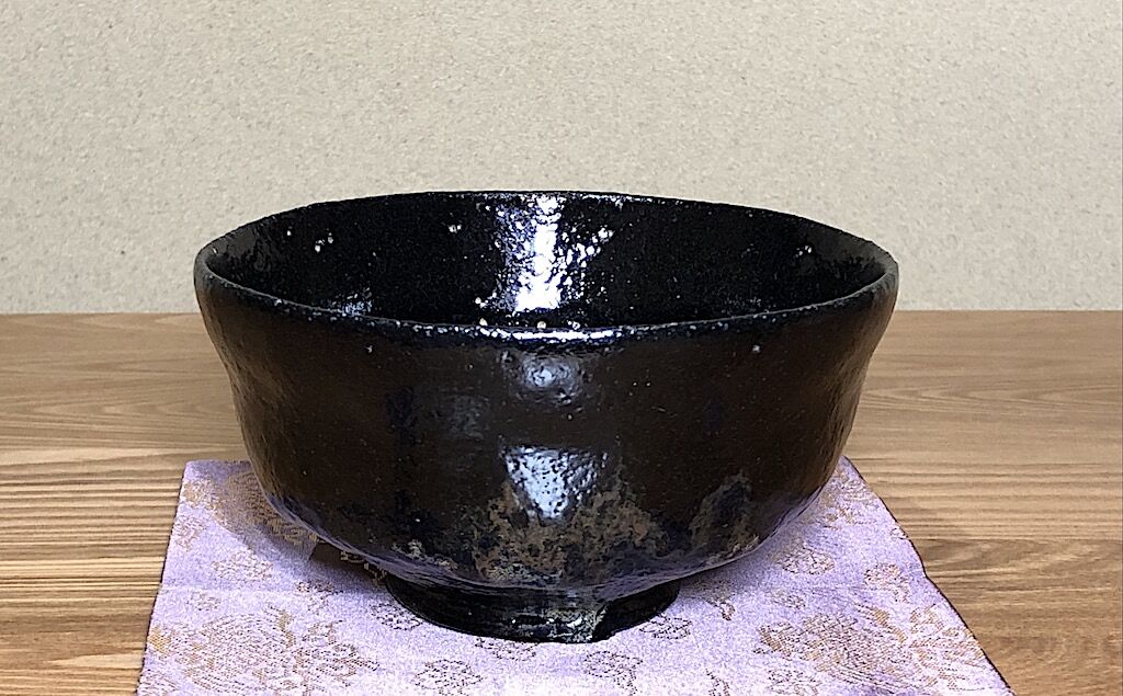梅山窯　香野壮明 作　大樋焼　黒茶碗　無傷　共箱　保証。