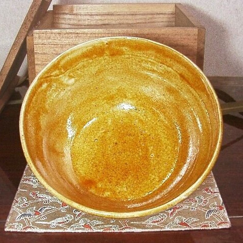 大樋焼 初窯 印銘 笹虎画 茶碗 無傷 共箱 古物。 | STORESショップARIKA