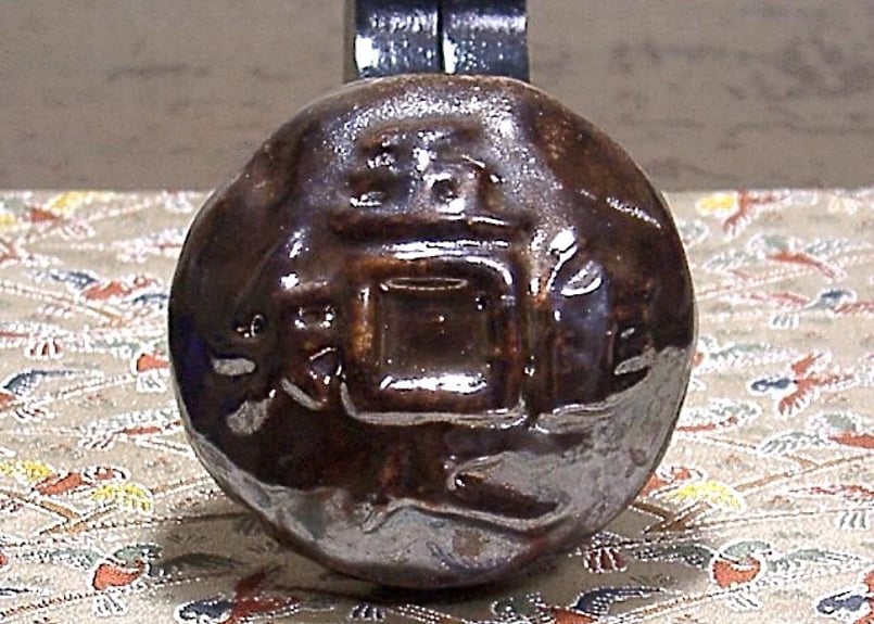 京焼・清水焼聚楽焼吾唯足知香合在銘共箱無傷保証。