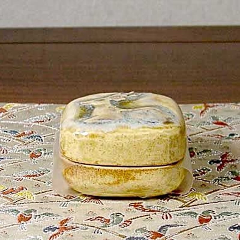 山梨 硃令の窯 三浦硃鈴 作 鹿 香合 無傷 共箱 保証。 | STORES 山梨 硃令の窯 三浦硃鈴 作 鹿 香合 無傷 共箱 保証。 | STORES