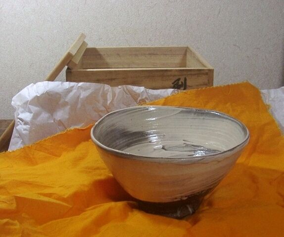 北山陶窯 小川哲男作 刷毛引き茶碗 在銘 無傷 共箱 保証