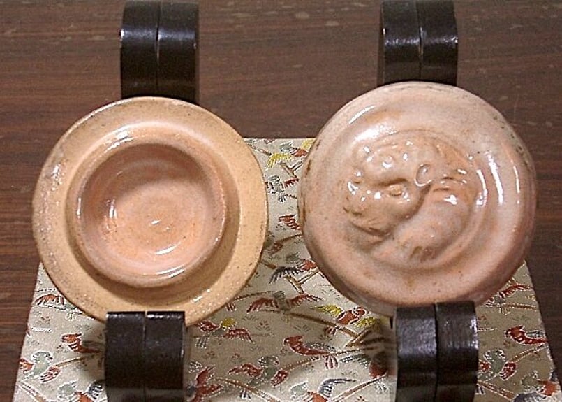 京焼・清水焼黒田雲楽作虎香合無傷箱合保証。