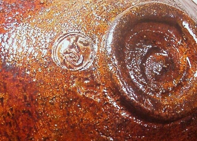 楽焼大樋長楽作飴釉平茶碗在銘「大樋・長楽」無傷共箱古物。