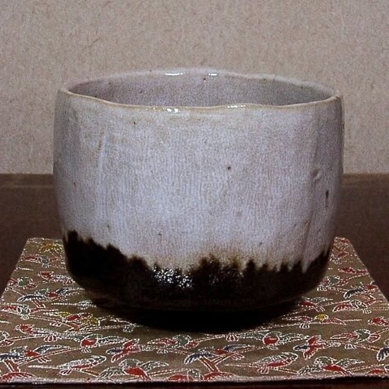 京焼・清水焼 吉村重生(二代楽入)作 黒茶碗 共箱 古物 京焼・清水焼 吉村重生(二代楽入)作 黒茶碗 共箱 古物
