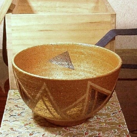 夢前窯　永田隆子作　銘：風光　茶碗　共箱　無傷　古物。