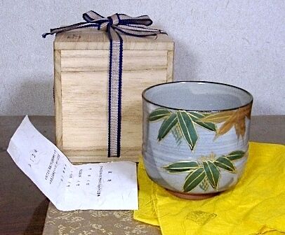 ぼてぼて茶碗緑釉茶碗在銘無傷共箱保証。