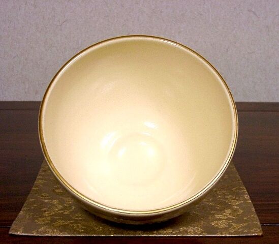 新品】 山川巌 色絵菊紋輪花口水指 共箱 茶道具 京焼 清水焼 工芸品