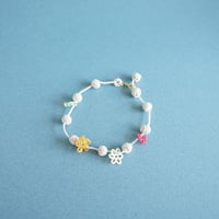 糸の粒 ブレスレット（ライトグレー）