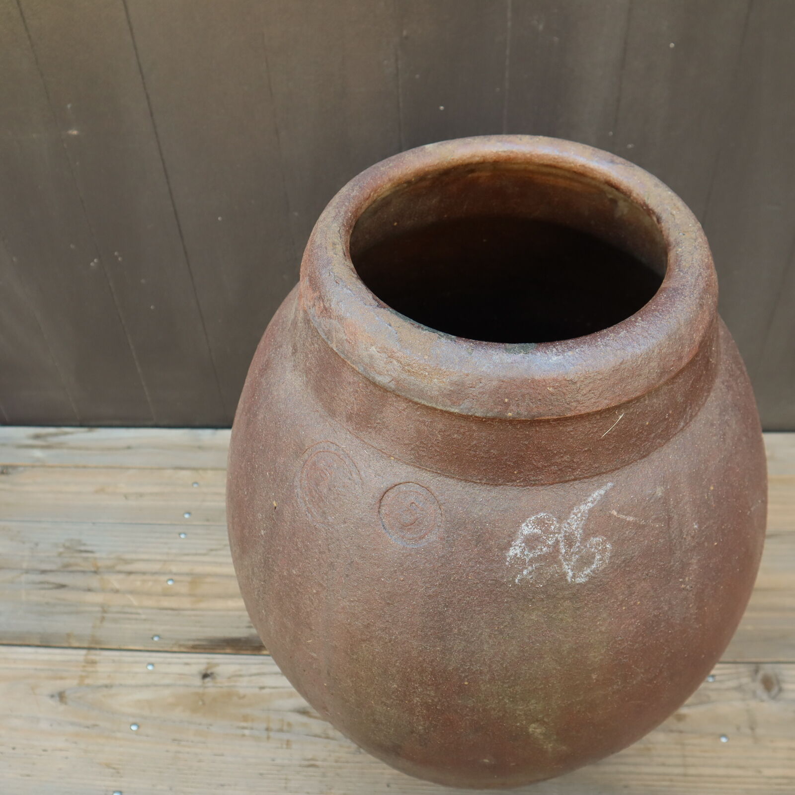 A010 大きく古い水甕/壺 高さ54cm 【引取限定品】 | 庭の古道具 misora