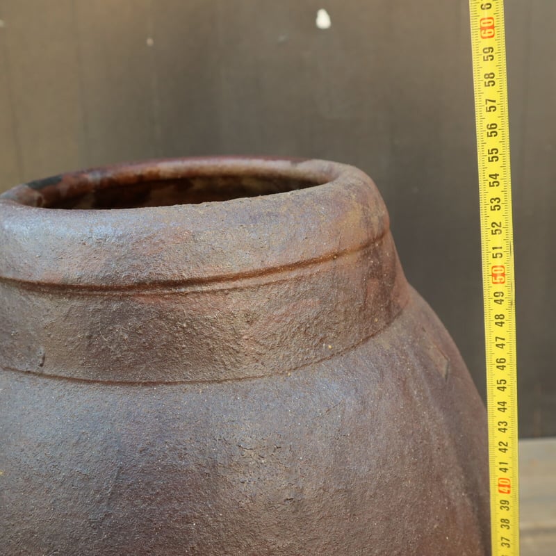 A010 大きく古い水甕/壺 高さ54cm 【引取限定品】 | 庭の古道具 A010 大きく古い水甕/壺 高さ54cm 【引取限定品】 | 庭の古道具