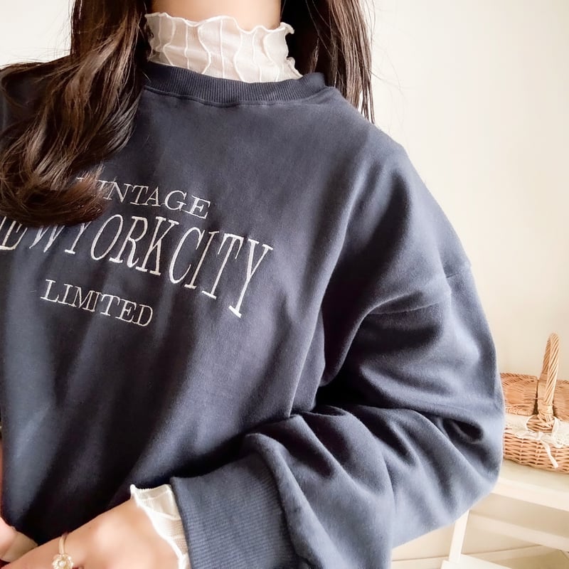 国内正規品 PRADA 可愛い ショート丈 スウェット 国内正規品 PRADA 可愛い ショート丈 スウェット スウェット