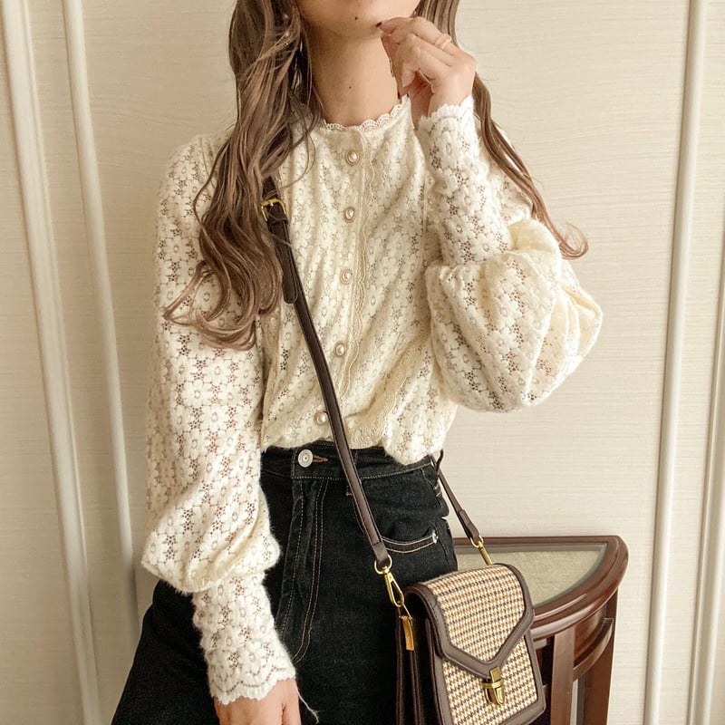 Blumarine 花レースブラウス　カーディガン 春 可憐清楚上品 S〜M Blumarine 花レースブラウス カーディガン 春 可憐清楚上品 S〜M