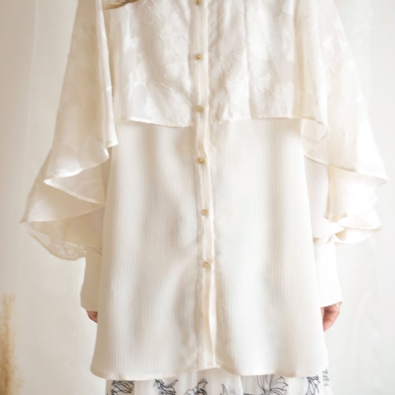 即納】ラッフルスリーブブラウス【jacquard】 【ラスト1点】 | merrylatte