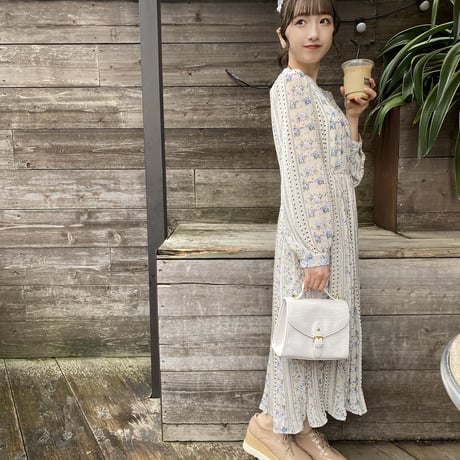 フラワープリーツミディワンピース
