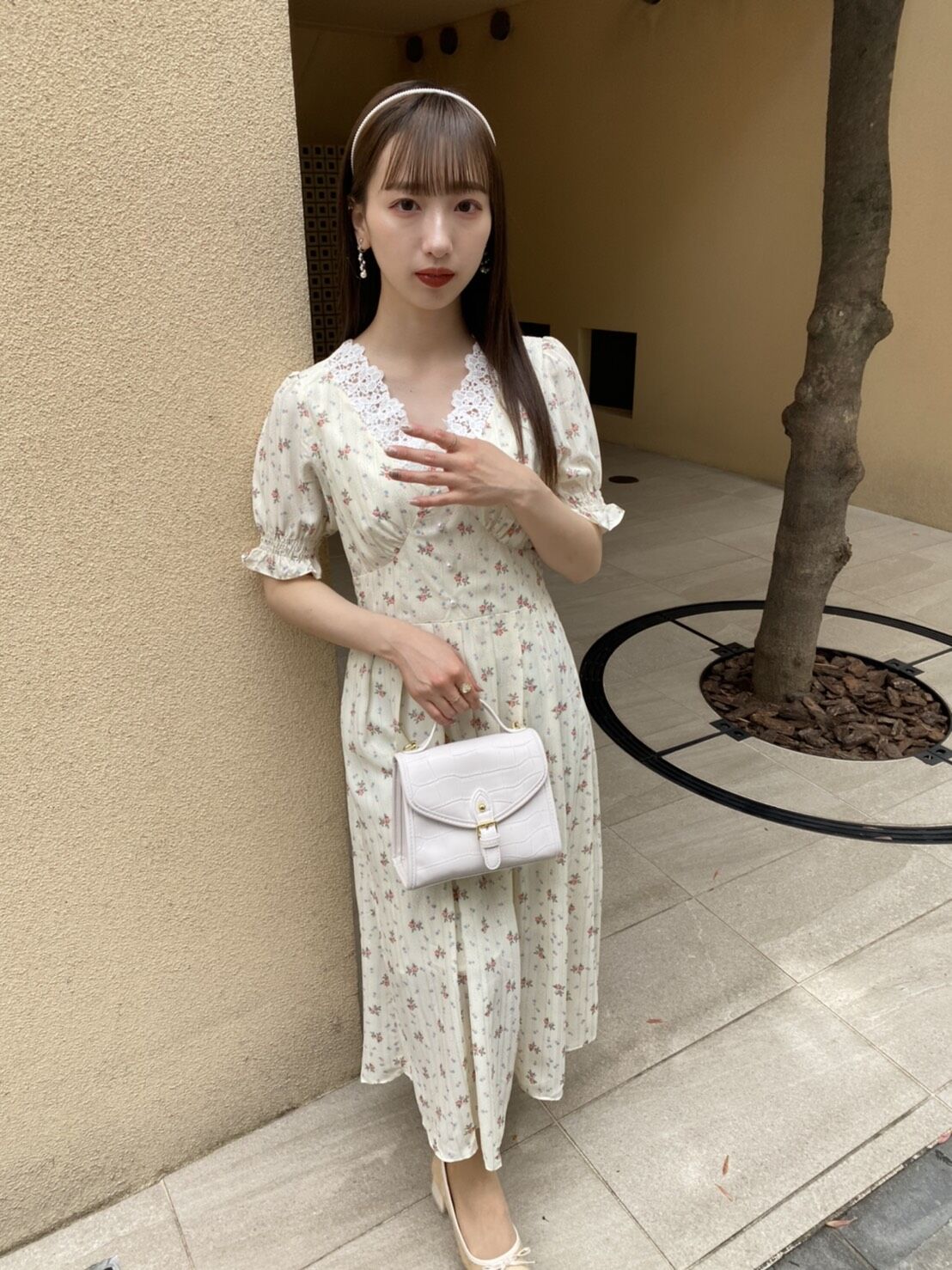 【未使用】ラメフラワーレースワンピース ラメフラワーレースワンピース | titty&Co. PETIT