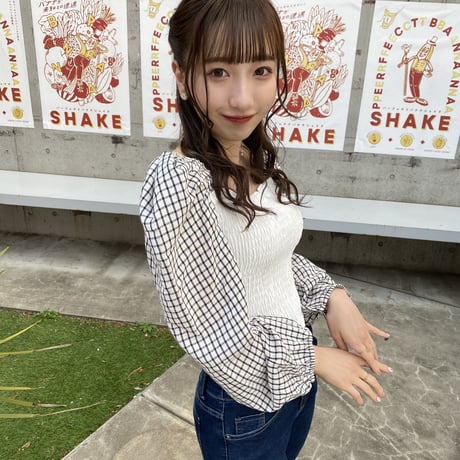 バイカラーシャーリングトップス