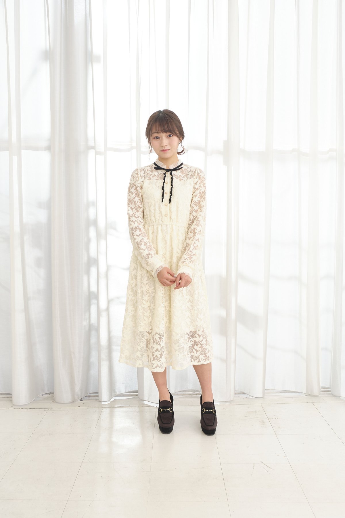 【着用1回】TO BE CHIC 総レースミディワンピース♡後ろリボン　ブラック 着用1回】TO BE CHIC 総レースミディワンピース♡後ろリボン ブラック