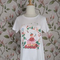 おとなとこどもTシャツ-おんなのこの物語-ストロベリーケーキ　即納品と受注生産