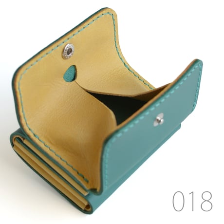 三つ折りコンパクト財布_018